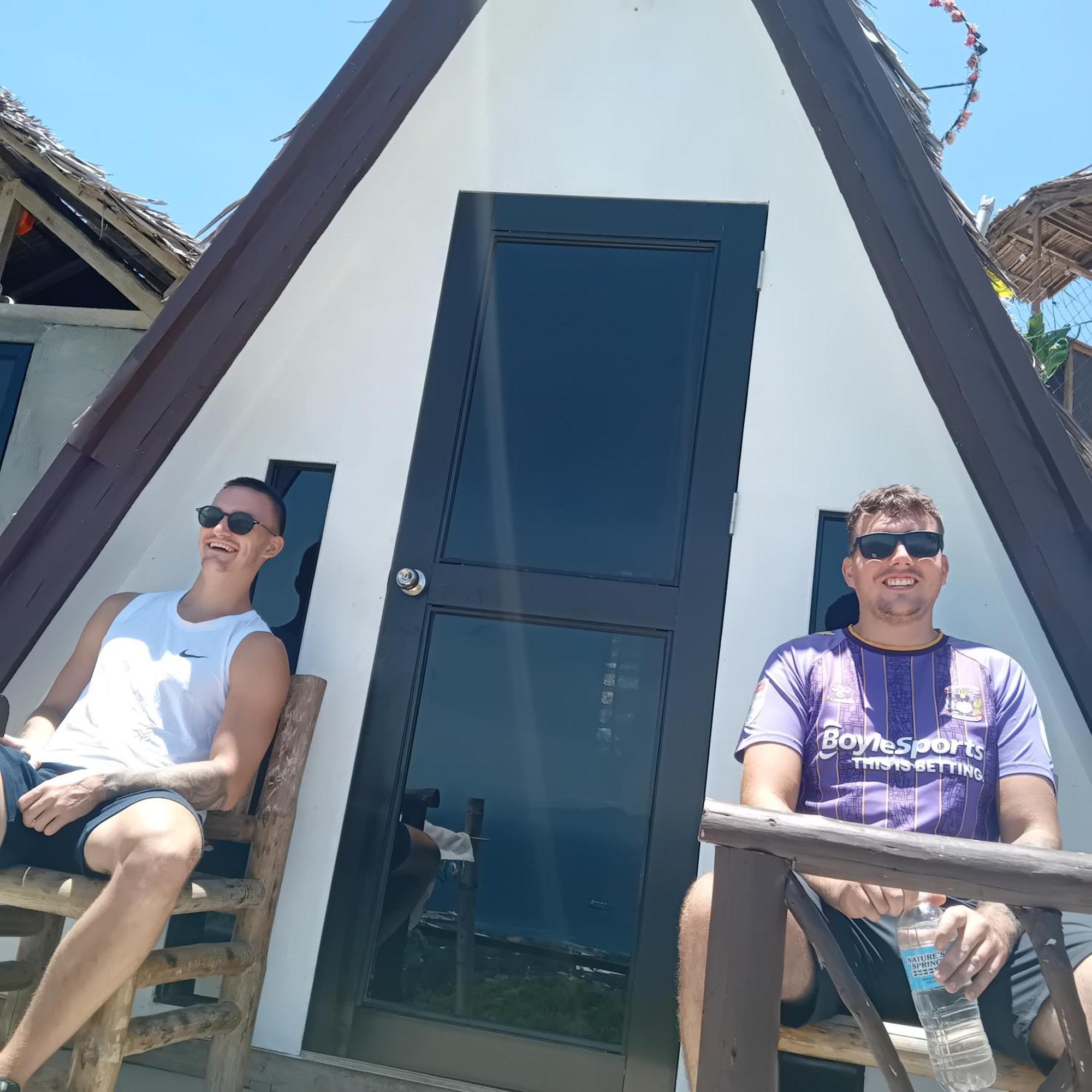 Thornton'S Sea View Cafe & Guesthouse Сікіхор Екстер'єр фото
